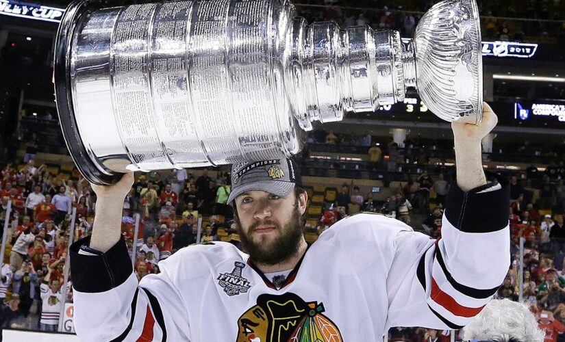 Blackhawks’ Seabrook calls it a career because of injury