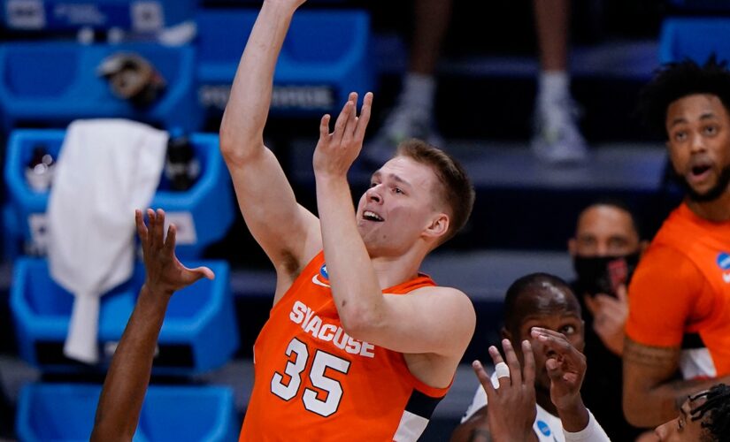 Boeheim pours in 30, No. 11 seed Orange rout Aztecs 78-62