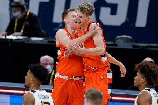 Buddy Boeheim gets dad back to Sweet 16 as Syracuse tops WVU