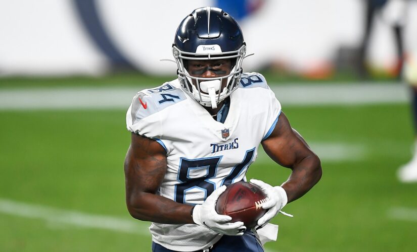 Jets to sign Corey Davis to help bolster offense: report
