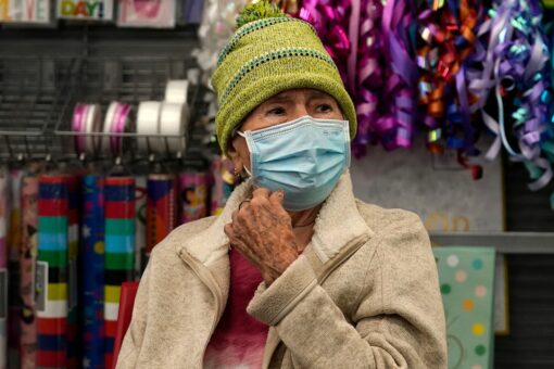 COVID-19 pill effective in preliminary testing may be ‘holy grail’ of pandemic, Dr. Marc Siegel says