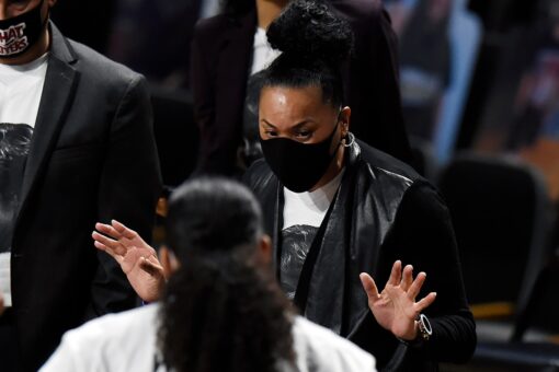 Staley helps sister battle leukemia, seeks more Black donors