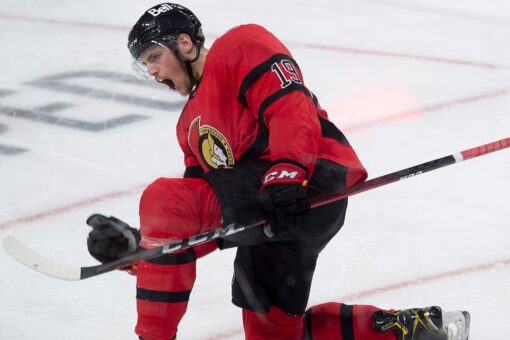Batherson scores twice in 53 seconds, Sens beat Maple Leafs