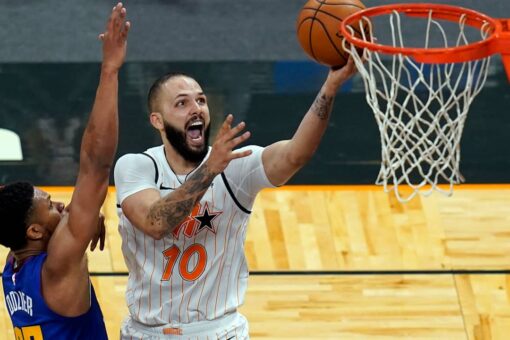 Evan Fournier hits winner, Magic beat Suns 112-111