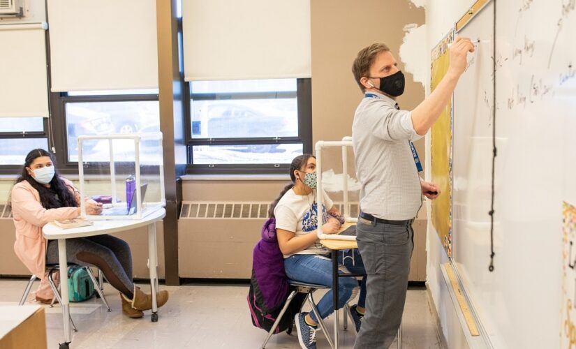 Chicago teachers union tells members not to reveal if they received COVID vaccine