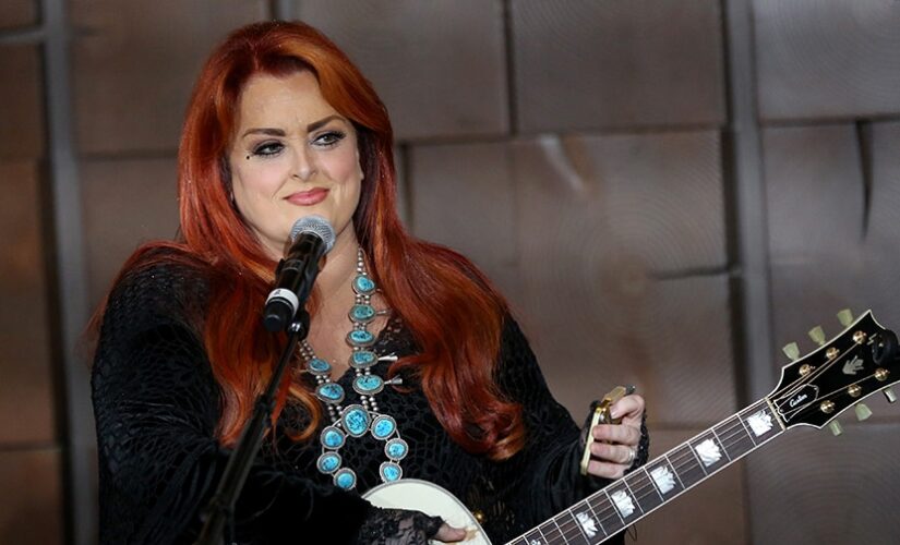 Wynonna Judd says she wept upon seeing sister Ashely Judd for the first time following her leg injury