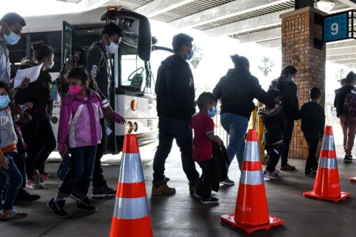 ICE inks $89.6M deal to lodge migrants in hotels