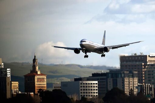 Pilot caught in bizarre hot mic raging against California’s Bay Area
