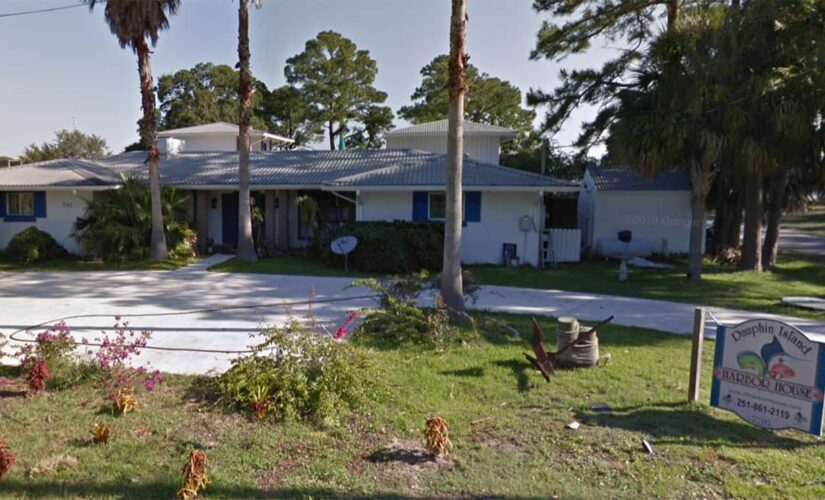 Alabama bed-and-breakfast sign lost during Hurricane Sally washes up in Texas