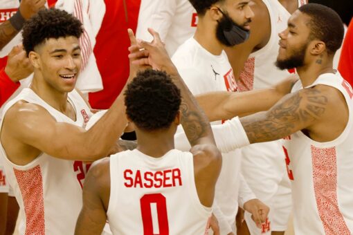 No. 7 Houston to AAC title game with 76-74 win over Memphis