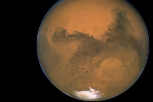 New NASA study challenges beliefs about water on Mars
