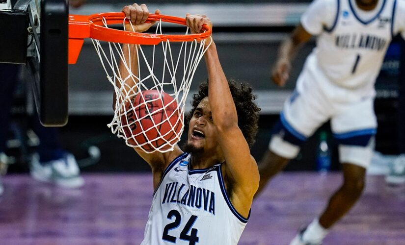 Depleted Villanova recovers form, beats Winthrop in NCAAs