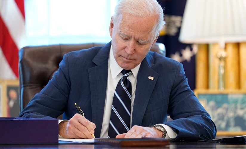 Biden signs $1.9T coronavirus relief bill in first major legislative win