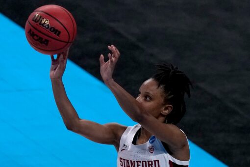 Kiana Williams sets Stanford 3s record in NCAA opening win