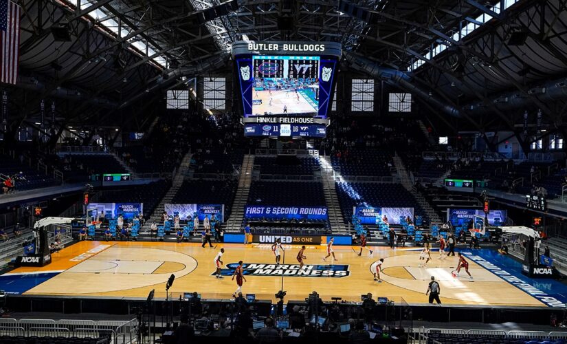 March Madness begins with players kneeling during the national anthem