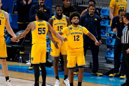Michigan goes to the paint to top FSU 76-58