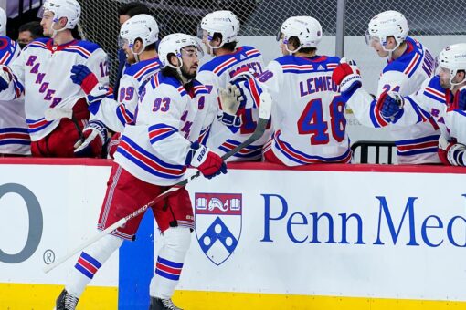 Zibanejad has 3 goals, 3 assists in Rangers’ rout of Flyers