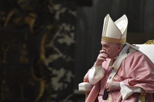 Vatican: Catholic priests, ministers can’t bless same-sex unions