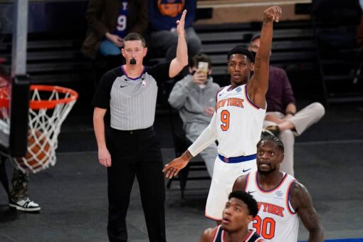 Knicks storm back, complete sweep of Wizards 106-102