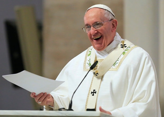 Pope decries lack of access to drinking water for many