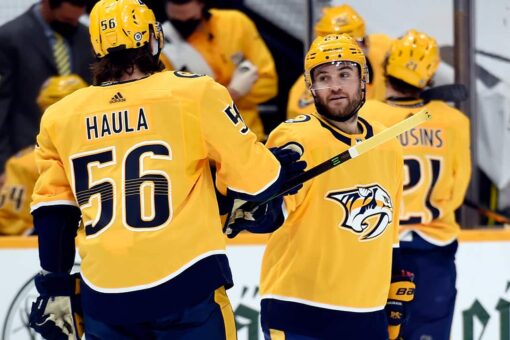 Grimaldi scores 4 goals as Predators rout Red Wings 7-1