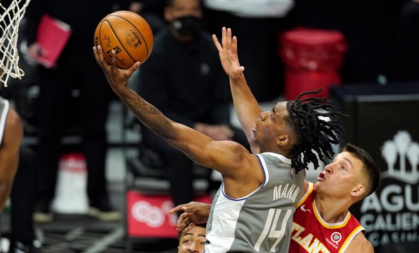 Reserves lead Clippers’ huge rally to 119-110 win over Hawks