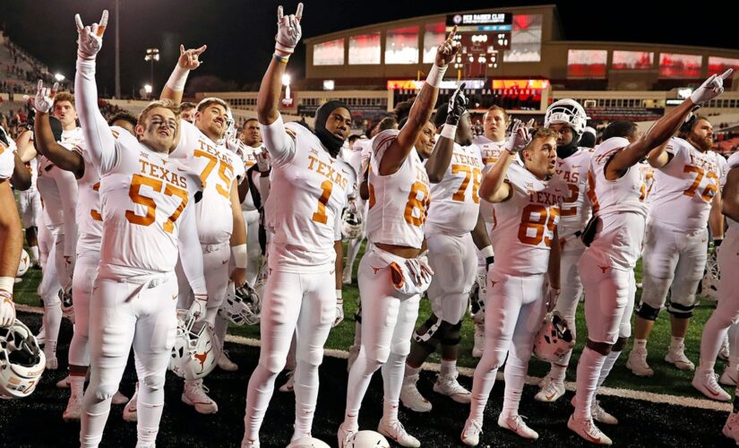 Longhorns players not mandated to participate in ‘Eyes of Texas’ as report into song is released