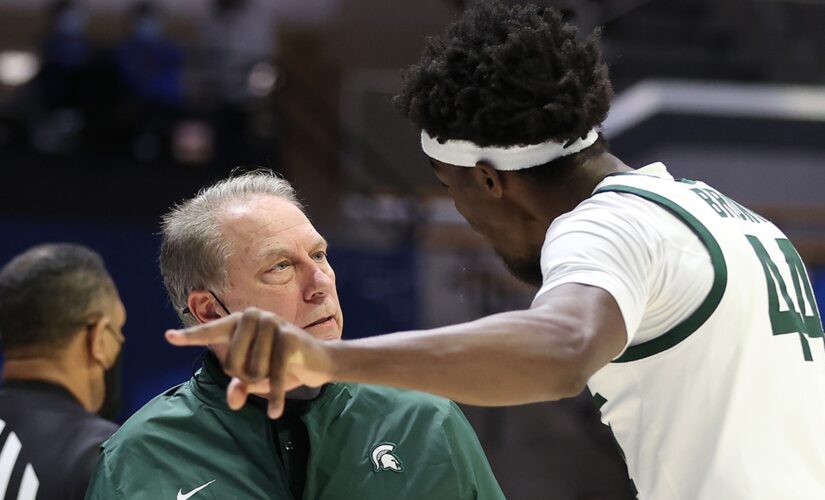 Michigan State’s Tom Izzo has heated exchange with player; moment raises eyebrows, draws shrugs