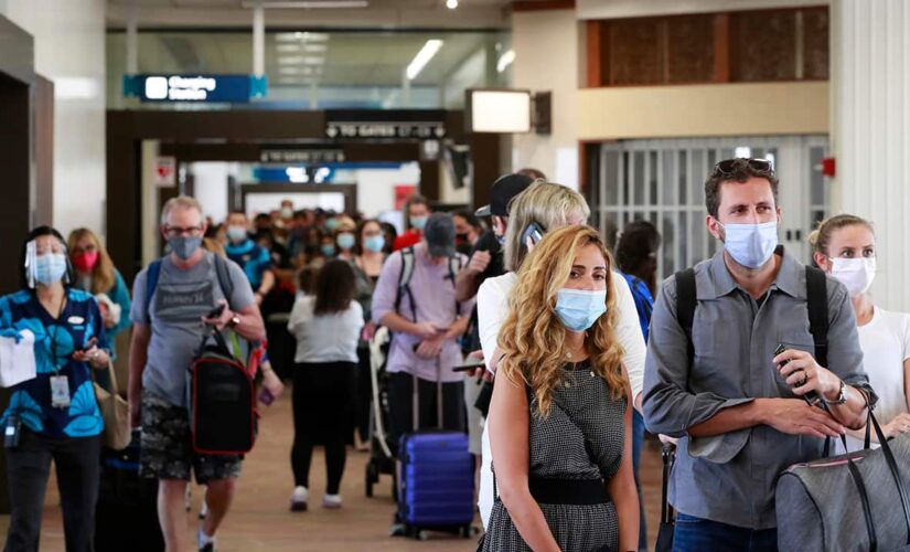 Hawaii beaches packed with hordes of maskless spring breakers: reports