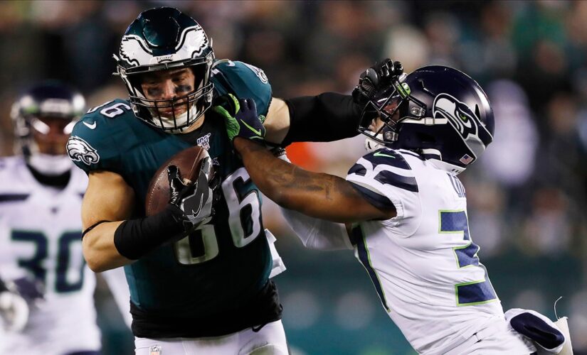 Zach Ertz receives permission to seek trade from Eagles: report