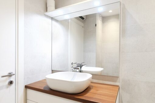 ‘Candyman’? TikTok user removes bathroom mirror of NYC apartment, discovers hidden secret