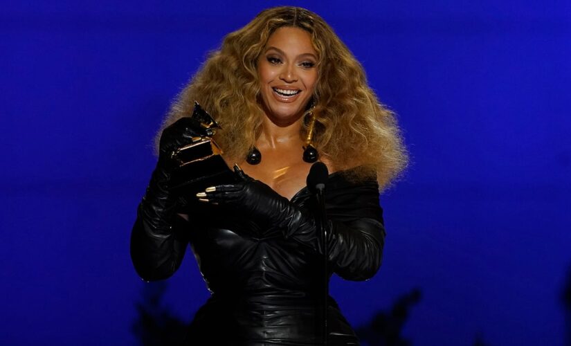 Beyoncé shares rare snaps of her and her children during family beach outing