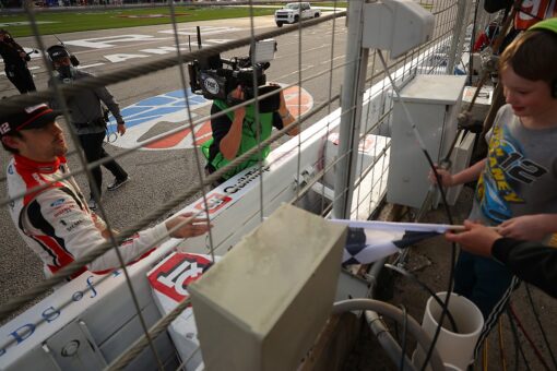 Viral videos show young NASCAR fan getting checkered flag from Ryan Blaney after Atlanta win
