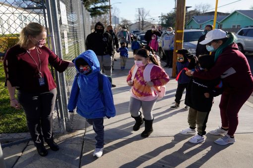 California announces school reopening deal, offers $6.6B to districts that open by this date