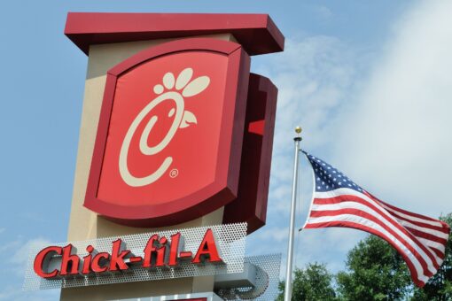 Armed bystander prevents Chick-fil-A robber from fleeing the scene of the crime