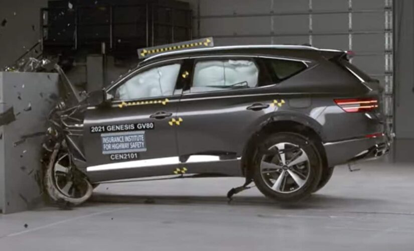 Here’s how safe the Genesis GV80 Tiger Woods crashed is