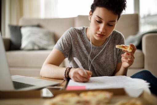 Women likely craved more comfort foods during pandemic: study