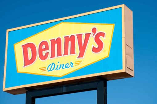 Denny’s workers get into fist fight over which table would get chicken fingers: report