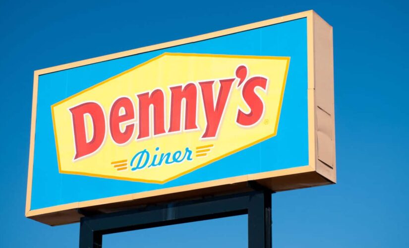 Denny’s workers get into fist fight over which table would get chicken fingers: report