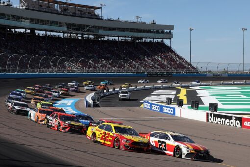Martin Truex Jr. wins Phoenix NASCAR Cup Series race