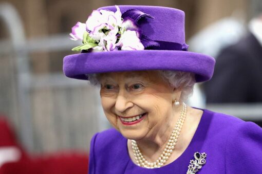 Queen Elizabeth ‘frustrated’ by Prince Charles, closer to Prince Andrew: expert