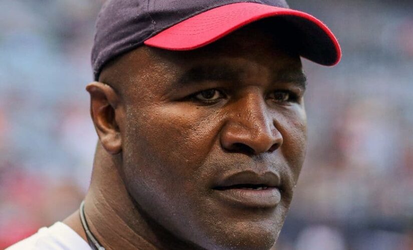 Ex-Champ Evander Holyfield making boxing return in an exhibition