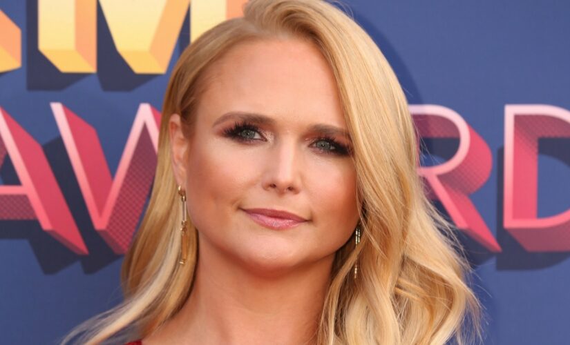 Miranda Lambert breaks down in tears at first live concert in over a year: ‘Love y’all’