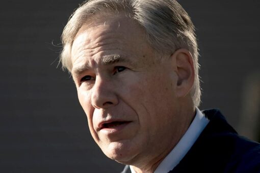 Texas Gov. Abbott sends letter to VP Harris demanding migrant facility shutdown