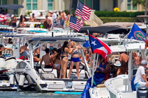 Florida annual boat party leads to a dozen drunken arrests