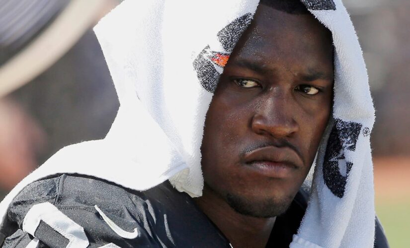 Aldon Smith wanted by Louisiana police following alleged 2nd-degree battery at a coffee shop