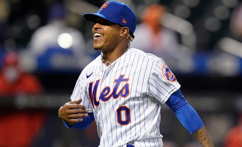 Stroman pitches Mets past Phils 4-0 to sweep doubleheader