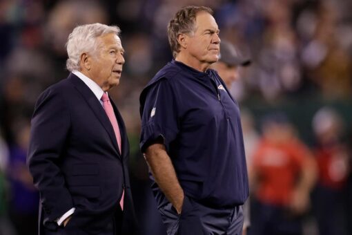 Patriots looking to move up in NFL Draft, target Justin Fields: report