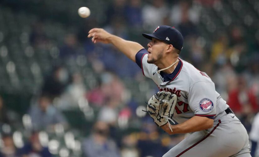 Berríos, Burnes duel no-hit bids; Buxton HR lifts Twins 2-0