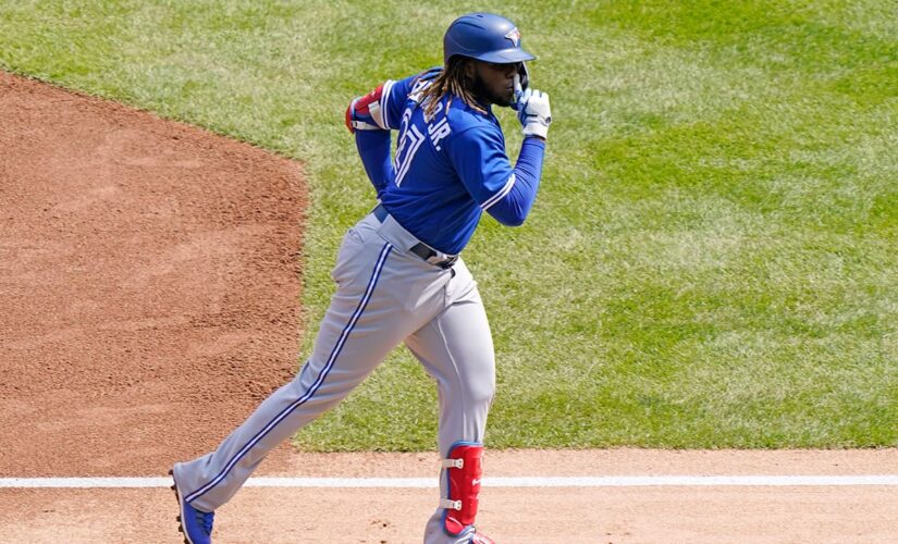 Trimmer Guerrero helps Jays finish series win over Yanks